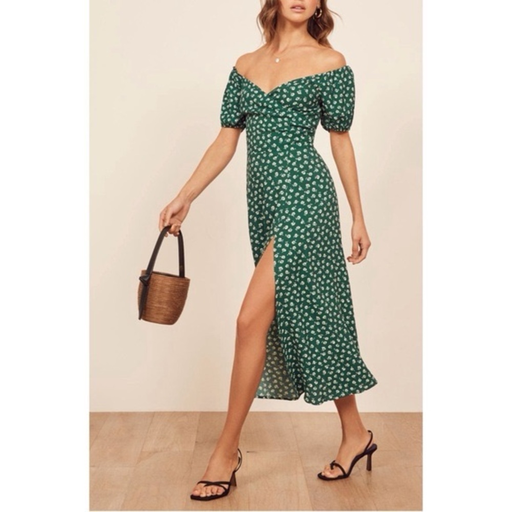 Reformation Pearl off shoulder midi dress in green Chive print romantic size 4